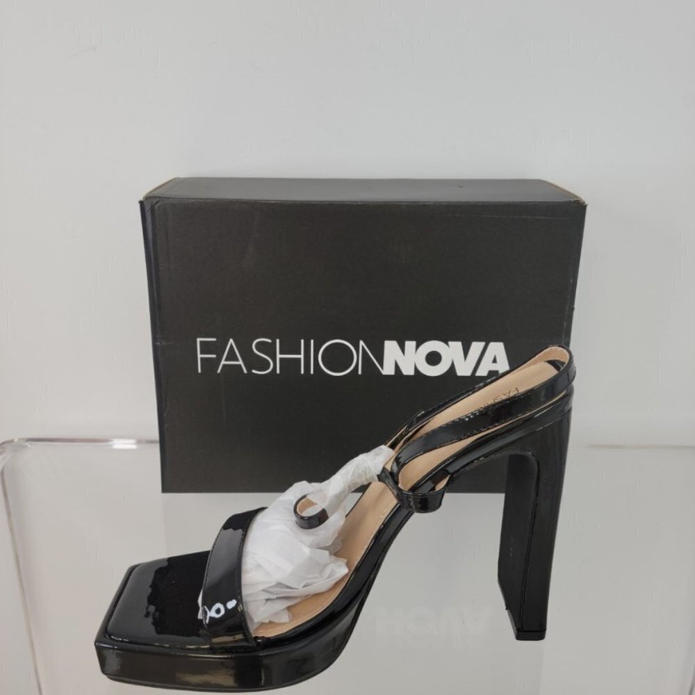 Fashion Nova Patent Blade Heels Black Size 8.5 NIB - Picture 3 of 7